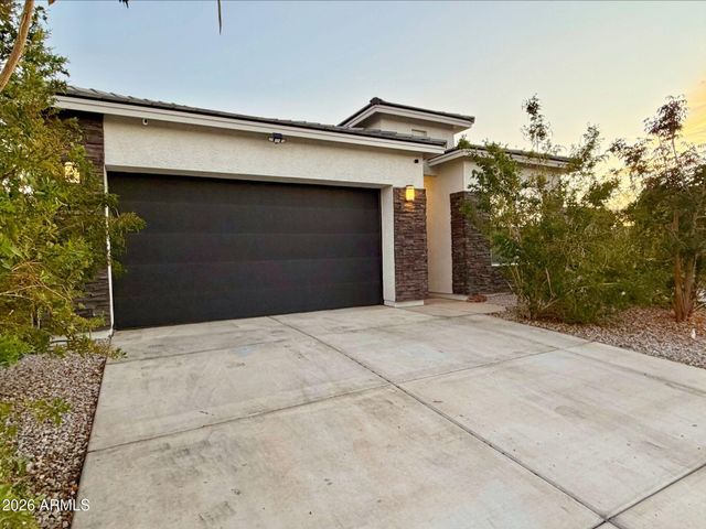 15661 W Smoketree Drive, Surprise, AZ 85387