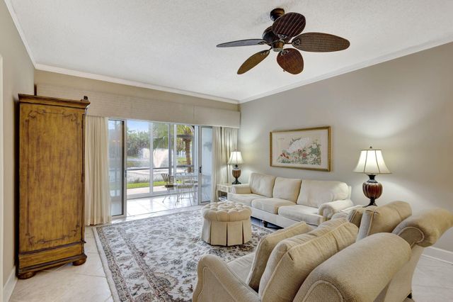 113 Cypress Point Drive, Palm Beach Gardens, FL 33418