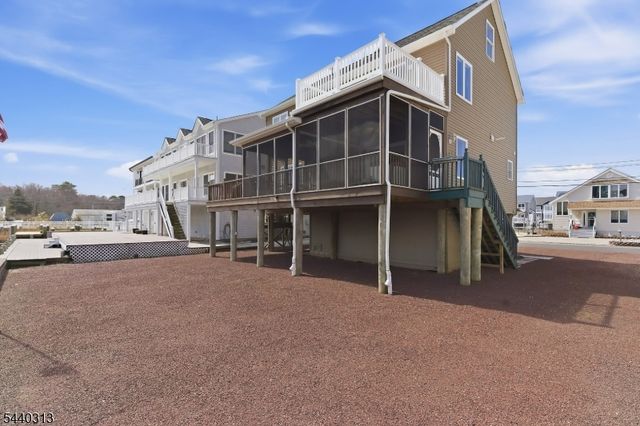 1215 Niihau Dr, Lacey Twp., NJ 08731