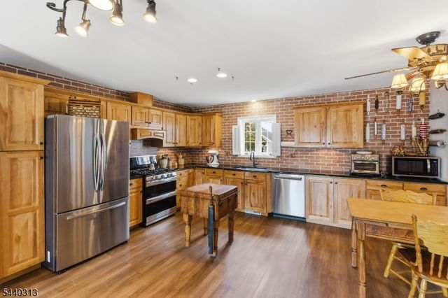 1215 Niihau Dr, Lacey Twp., NJ 08731