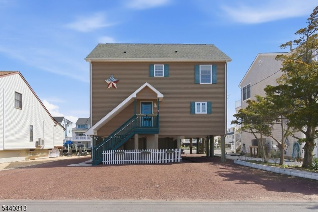 1215 Niihau Dr, Lacey Twp., NJ 08731