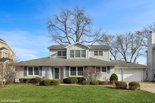 267 Merton Avenue, Glen Ellyn, IL 60137