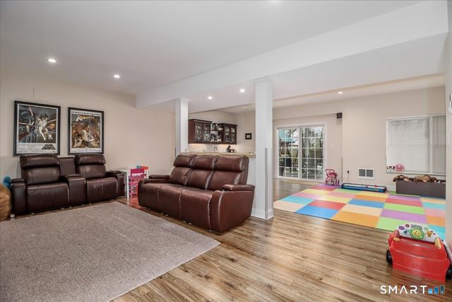 12 Cree Trail, Shelton, CT 06484