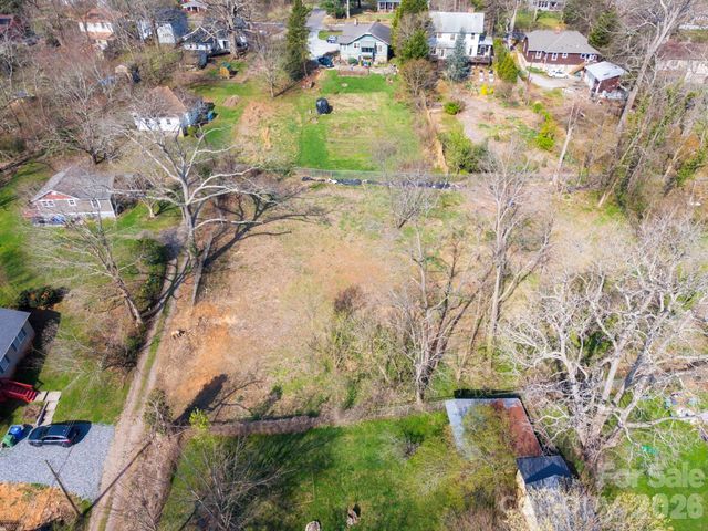 99999 Tremont Street, Asheville, NC 28806