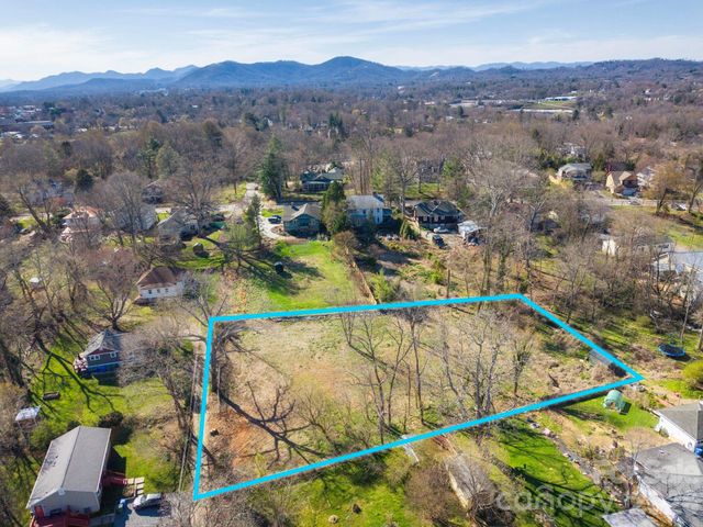 99999 Tremont Street, Asheville, NC 28806