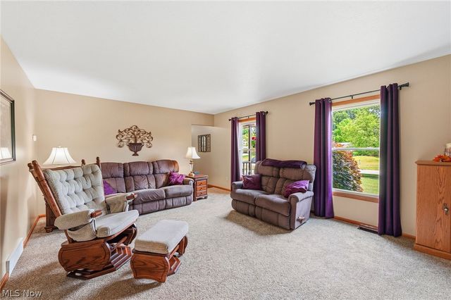9569 Graystone Lane, Mentor, OH 44060