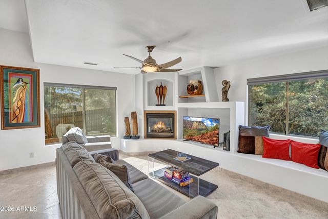 105 MEADOW LARK Lane, Sedona, AZ 86336