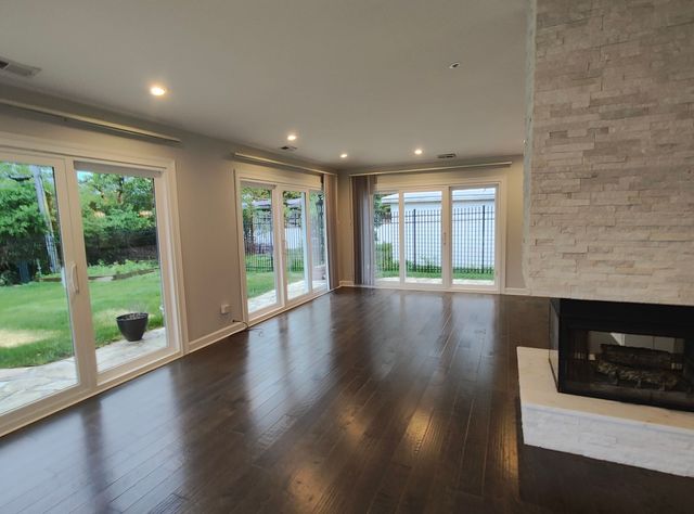 544 W 58th Place, Hinsdale, IL 60521