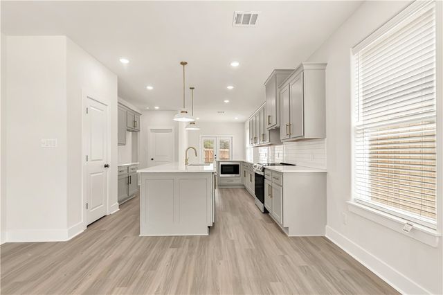 877 Double Mountain Road, College Station, TX 77845