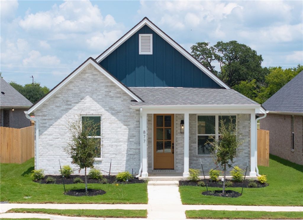 877 Double Mountain Road, College Station, TX 77845