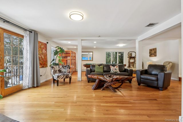 149 Ridge Road, Valley Cottage, NY 10989