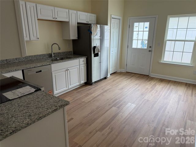 7045 Somerset Springs Drive, Charlotte, NC 28262
