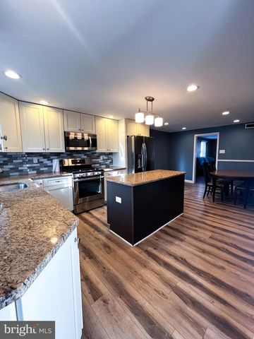 2314 TRIEBEL RD, Abington, PA 19001