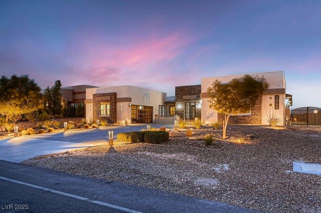 7966 West Ford Avenue, Las Vegas, NV 89113