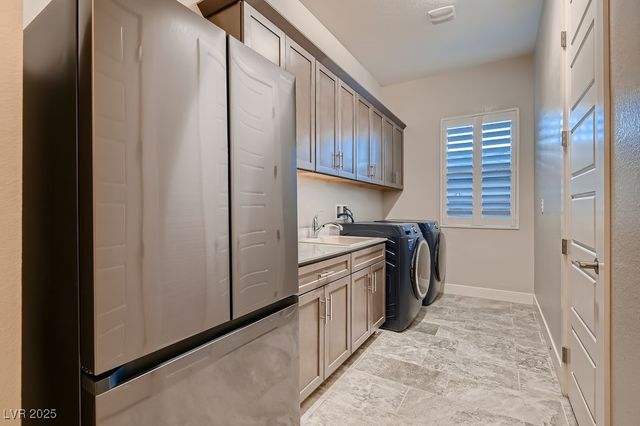 7966 West Ford Avenue, Las Vegas, NV 89113