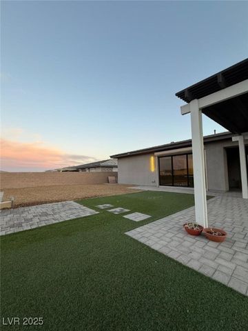 7966 West Ford Avenue, Las Vegas, NV 89113