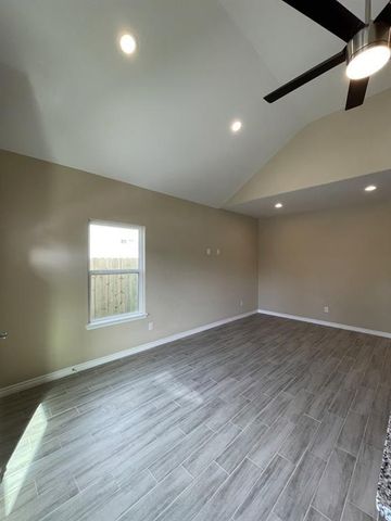 16682 E Forrestal, Montgomery, TX 77316