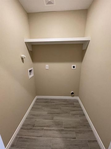 16682 E Forrestal, Montgomery, TX 77316