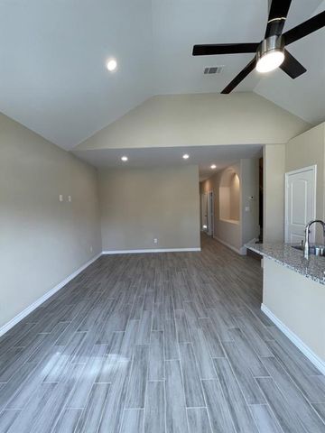 16682 E Forrestal, Montgomery, TX 77316