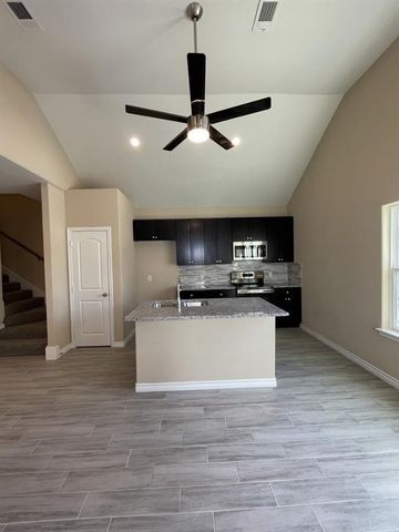 16682 E Forrestal, Montgomery, TX 77316