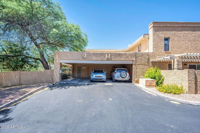 731 E North Lane 2, Phoenix, AZ 85020