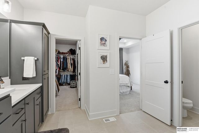 11019 N 170th Street, Bennington, NE 68007