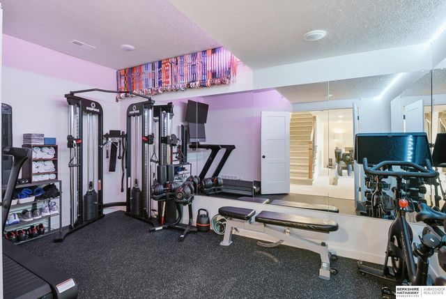 11019 N 170th Street, Bennington, NE 68007