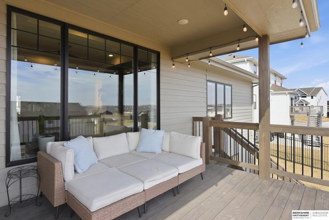 11019 N 170th Street, Bennington, NE 68007