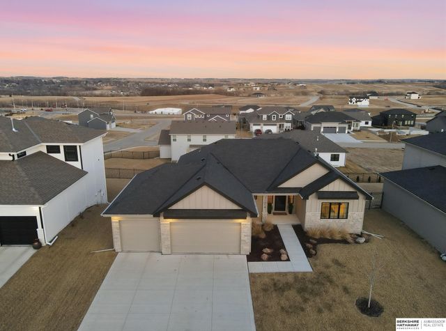 11019 N 170th Street, Bennington, NE 68007