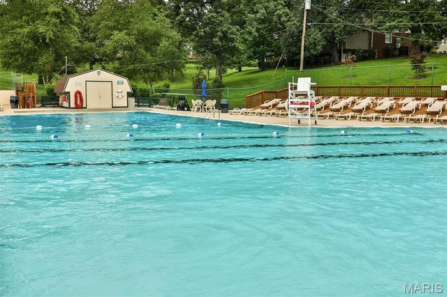 9044 W Swan Circle, Brentwood, MO 63144