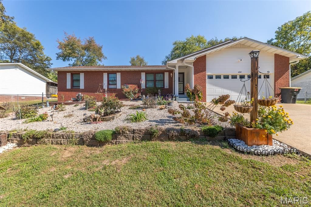 104 S Green Street, Doniphan, MO 63935