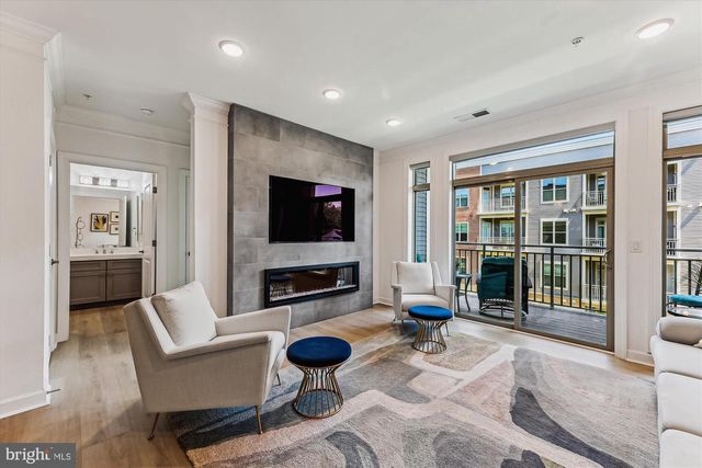 6107 FAIRVIEW FARM DR #306, Alexandria, VA 22315