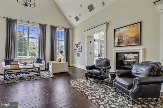 6107 FAIRVIEW FARM DR #306, Alexandria, VA 22315