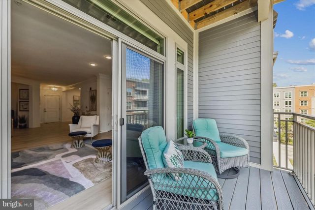 6107 FAIRVIEW FARM DR #306, Alexandria, VA 22315