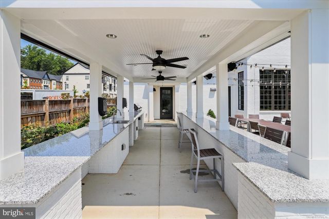 6107 FAIRVIEW FARM DR #306, Alexandria, VA 22315