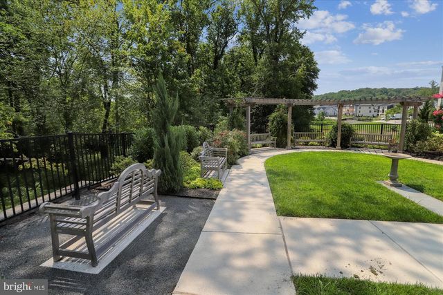 6107 FAIRVIEW FARM DR #306, Alexandria, VA 22315