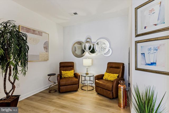 6107 FAIRVIEW FARM DR #306, Alexandria, VA 22315