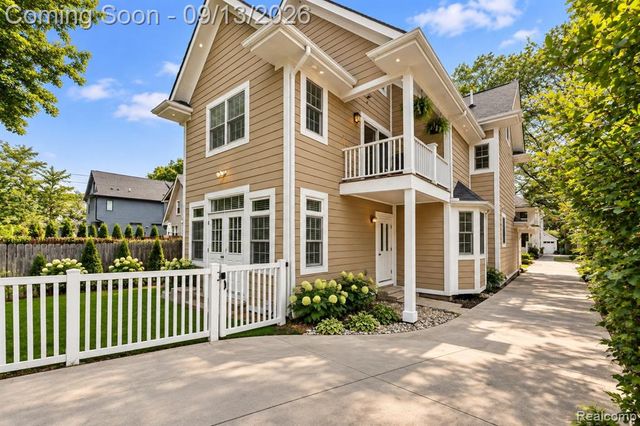 1240 Bird Avenue, Birmingham, MI 48009