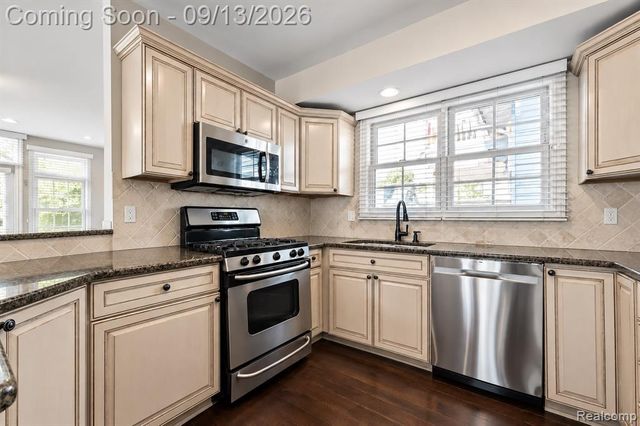 1240 Bird Avenue, Birmingham, MI 48009