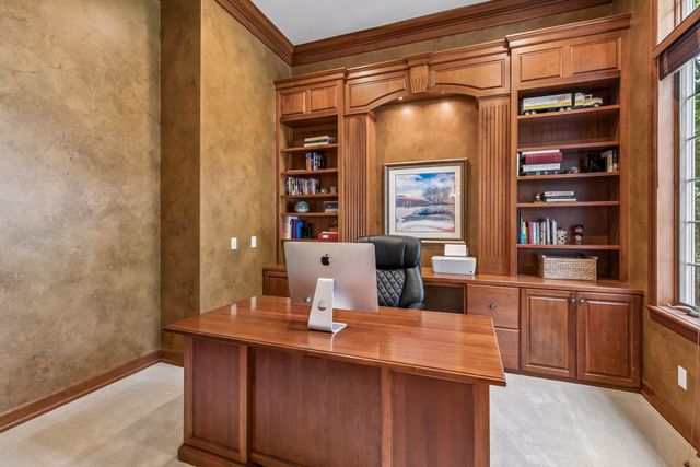 18221 Overland Trail, Eden Prairie, MN 55347