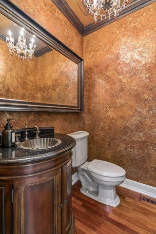 18221 Overland Trail, Eden Prairie, MN 55347