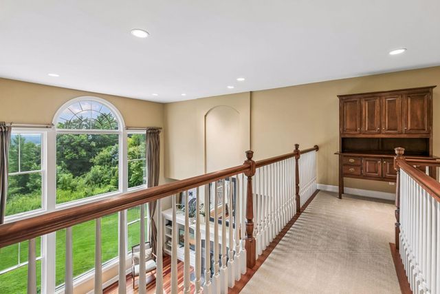 18221 Overland Trail, Eden Prairie, MN 55347
