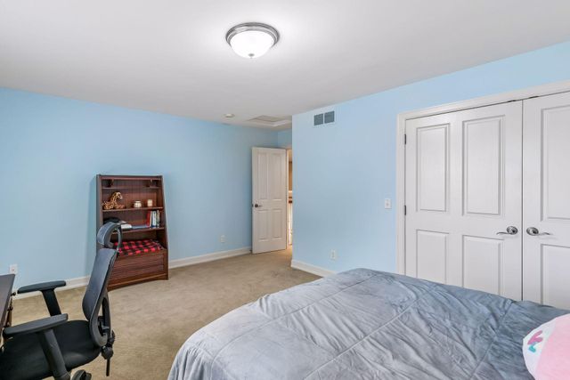 18221 Overland Trail, Eden Prairie, MN 55347