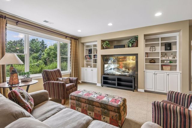18221 Overland Trail, Eden Prairie, MN 55347