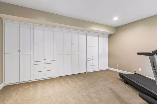 18221 Overland Trail, Eden Prairie, MN 55347
