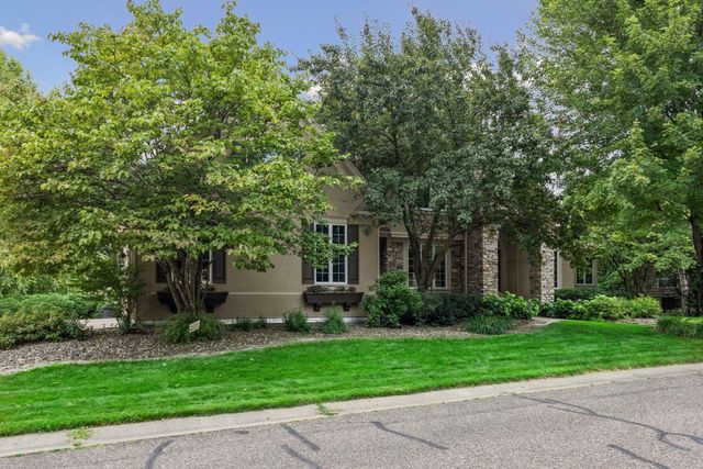 18221 Overland Trail, Eden Prairie, MN 55347