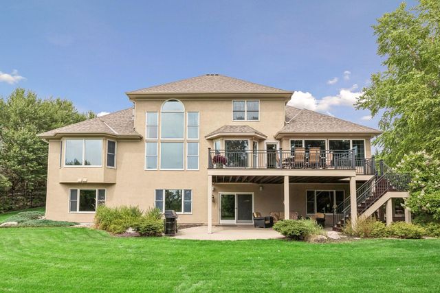 18221 Overland Trail, Eden Prairie, MN 55347