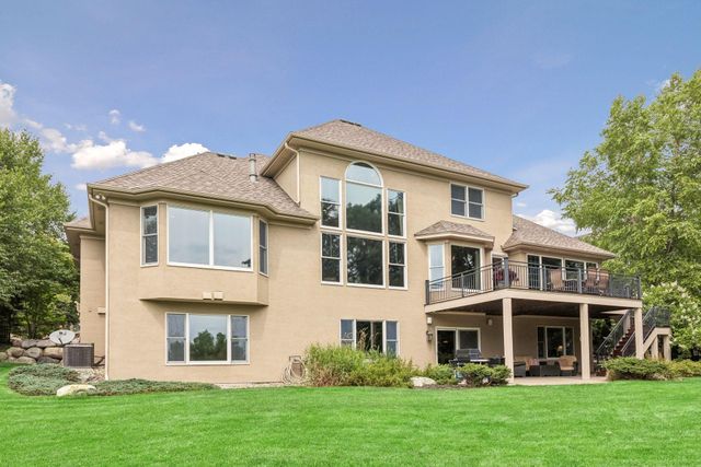 18221 Overland Trail, Eden Prairie, MN 55347