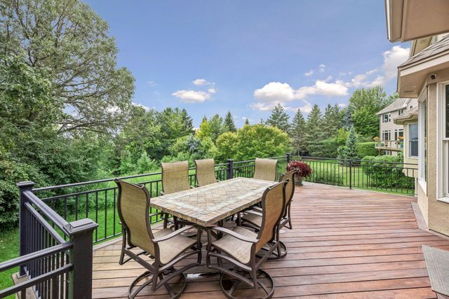 18221 Overland Trail, Eden Prairie, MN 55347