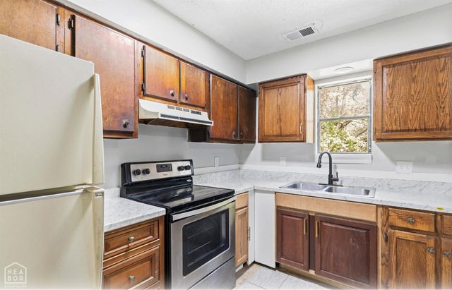 1803 Cedar Heights, Jonesboro, AR 72401